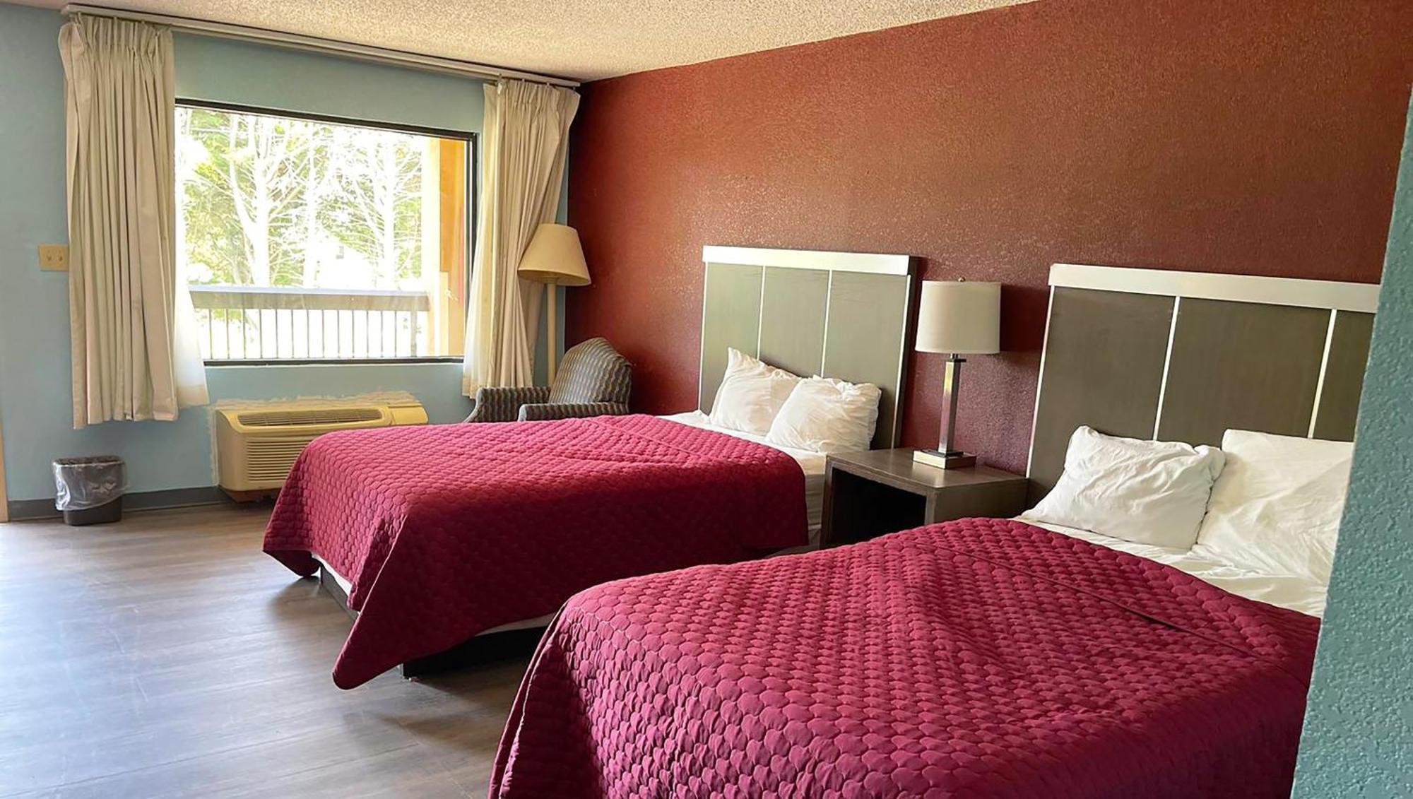 Mayfair Inn ウィリアムストン エクステリア 写真