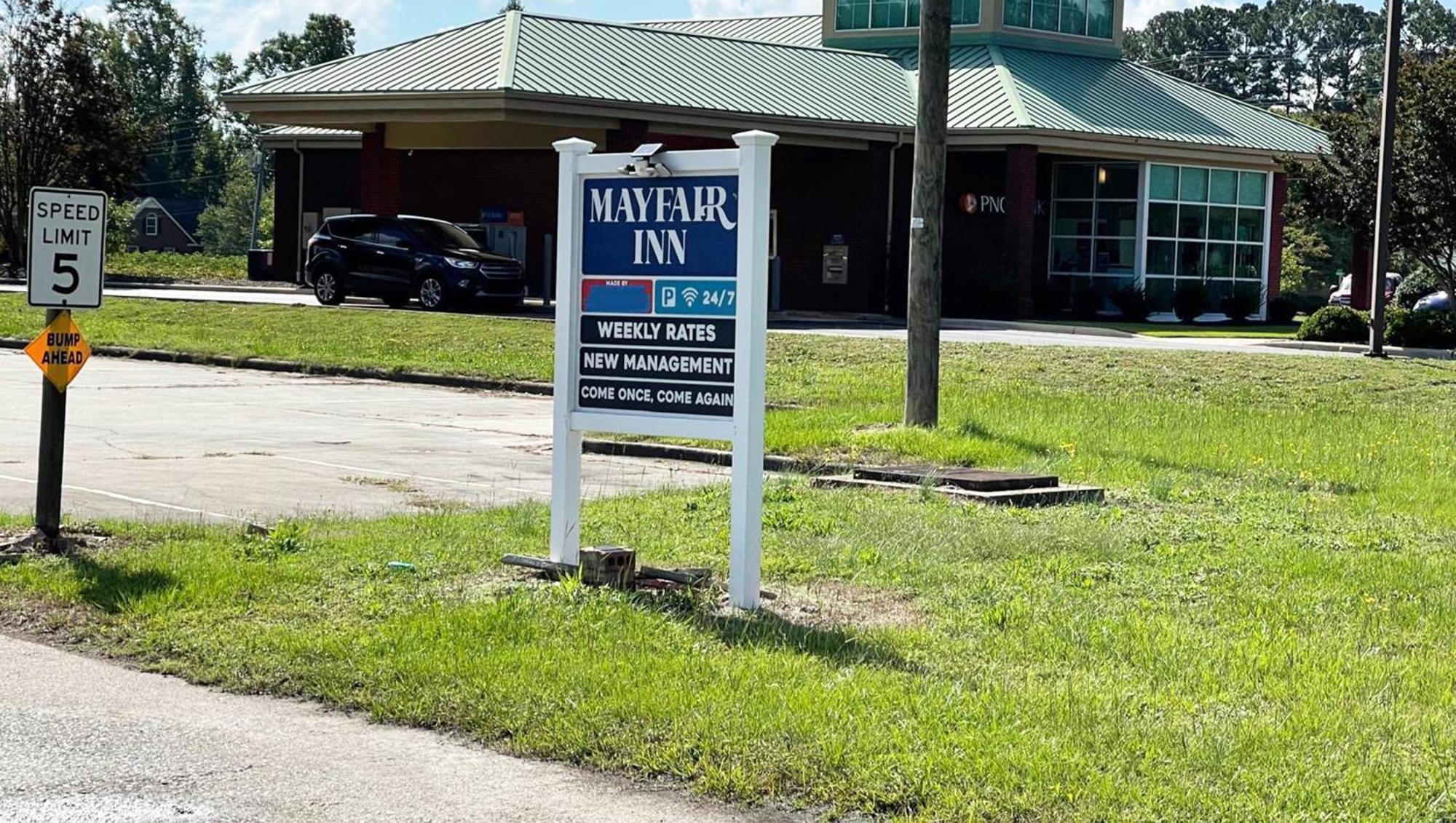 Mayfair Inn ウィリアムストン エクステリア 写真